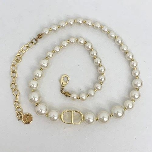 AUTHENTIC CHRISTIAN DIOR FAUX PEARL CD LOGO GP BEADED NECKLACE JEWELRY ACCESSORY: AUTHENTIC CHRISTIAN DIOR FAUX PEARL CD LOGO GP BEADED NECKLACE JEWELRY ACCESSORY AUTHENTIC CHRISTIAN DIOR FAUX PEARL CD LOGO GP BEADED NECKLACE JEWELRY ACCESSORY