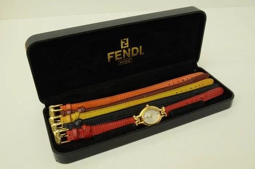 AUTHENTIC FENDI OROLOGI WATCH 640L VINTAGE OVAL GP 23MM W MULTI COLOR STRAPS SET: AUTHENTIC FENDI OROLOGI WATCH 640L VINTAGE OVAL GP 23MM W MULTI COLOR STRAPS SET Authentic Fendi Orologi Watch 640L Vintage Oval GP 23mm w Multi Color Straps Set Authentic Fendi Orologi Watch 640L Vin