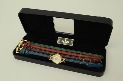 AUTHENTIC FENDI OROLOGI OVAL GP 24MM WATCH GOLD GP VINTAGE LEATHER STRAPS 640L: AUTHENTIC FENDI OROLOGI OVAL GP 24MM WATCH GOLD GP VINTAGE LEATHER STRAPS 640L Authentic Fendi Orologi Oval GP 24mm Watch Gold GP Vintage Leather Straps 640L Authentic Fendi Orologi Oval GP 24mm Watch