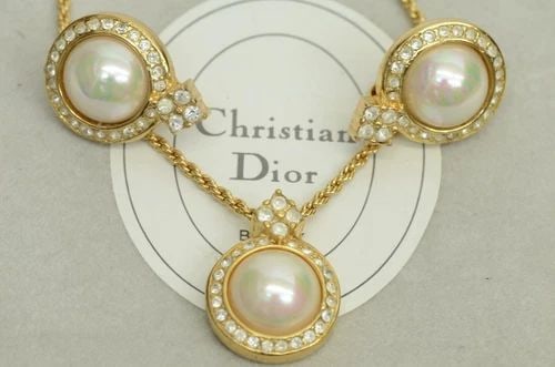 AUTHENTIC DIOR PEARL NECKLACE EARRING SET VINTAGE GP RHINESTONE JEWELRY WITH BOX: AUTHENTIC DIOR PEARL NECKLACE EARRING SET VINTAGE GP RHINESTONE JEWELRY WITH BOX Authentic Dior Pearl Necklace Earring Set Vintage GP Rhinestone Jewelry with Box AUTHENTIC DIOR PEARL NECKLACE EARRING 