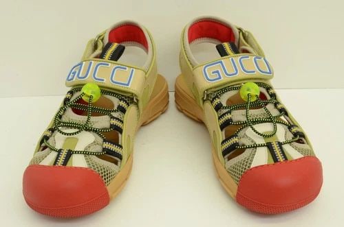 AUTHENTIC GUCCI SANDALS LOGO FASTENER RED OPEN HOLE SHOES 564297 98D30 8485 (1 of 2)