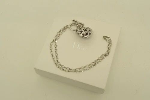 AUTHENTIC CHRISTIAN DIOR NECKLACE SP RED HEART LOCKET CASE JEWELRY ACCESSORY (1 of 2)