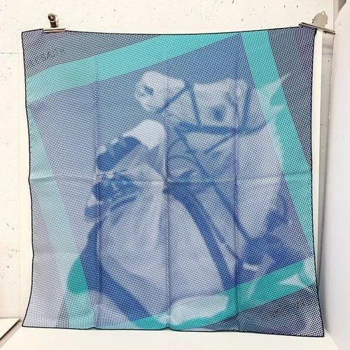 AUTHENTIC HERMES SCARF LE SAUTH BLUE 90CM HORSE POLKADOT DOTS 100% SILK CARRE (1 of 2)