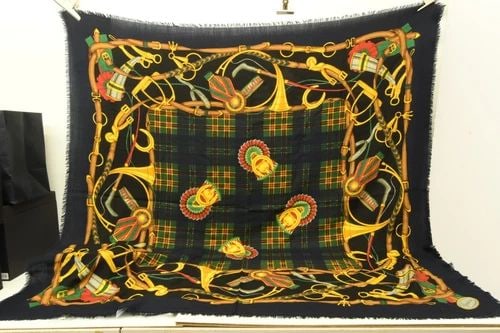 AUTHENTIC GUCCI SHAWL WOOL SILK BLACK NAVY GOLD EQUESTRIAN 136CM VINTAGE FRINGED (1 of 2)