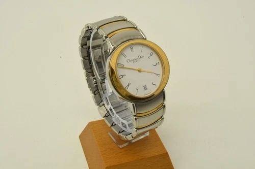 AUTHENTIC CHRISTIAN DIOR 30MM X 34MM WATCH LARGE OVAL WHITE DATE CLIP LINK BAND: AUTHENTIC CHRISTIAN DIOR 30MM X 34MM WATCH LARGE OVAL WHITE DATE CLIP LINK BAND Authentic Christian Dior 30mm x 34mm Watch Large Oval White Date Clip Link Band Authentic Christian Dior 30mm x 34mm Wat