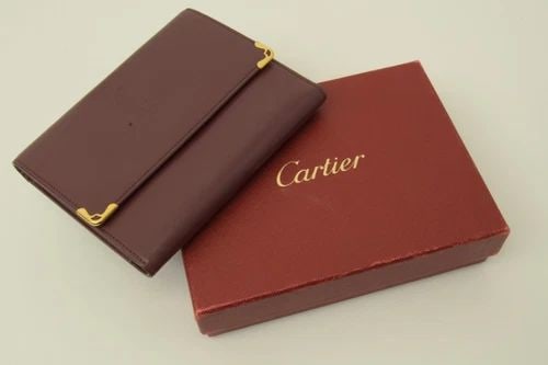 AUTHENTIC CARTIER BURGUNDY WALLET LEATHER DECOR LOGO GP CORNER COIN CASE POCKET (1 of 2)