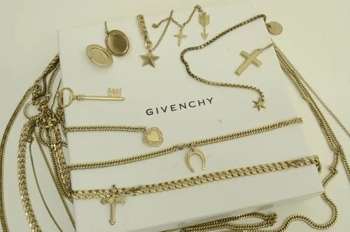 AUTHENTIC GIVENCHY VINTAGE DANGLE BELT MULTI CHARM SILVER PLATED CHAIN JEWELRY (1 of 2)