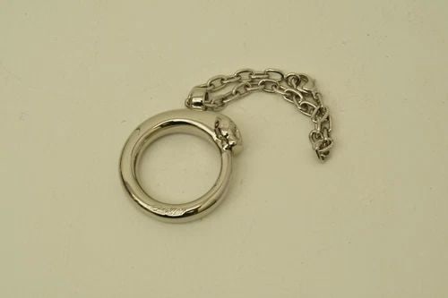 AUTHENTIC CARTIER PANTAIL CLASSIC SILVER PLATED LOGO KEYCHAIN ACCESSORY CHARM 3 (1 of 2)