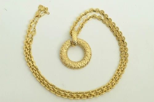 AUTHENTIC YSL CIRCLE EMBLEM NECKLACE GP CHAIN LINK YVES SAINT LAURENT JEWELRY: AUTHENTIC YSL CIRCLE EMBLEM NECKLACE GP CHAIN LINK YVES SAINT LAURENT JEWELRY AUTHENTIC YSL CIRCLE EMBLEM NECKLACE GP CHAIN LINK YVES SAINT LAURENT JEWELRY Yves Saint Laurent Chain Charm Pendant Neckl