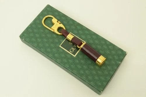 AUTHENTIC GUCCI BURGUNDY PULL CLIP GP CYLINDER KEYCHAIN JEWELRY ACCESSORY (1 of 2)