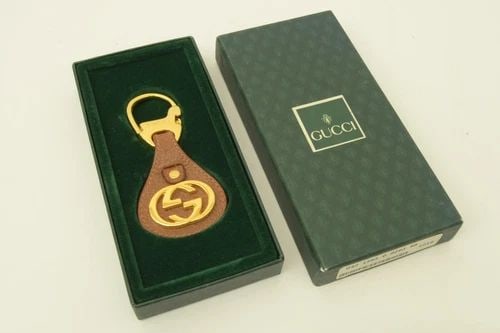 AUTHENTIC GUCCI LEATHER TAG KEYCHAIN GOLD PLATED GG LOGO CLIP ACCESSORY CHARM (1 of 2)