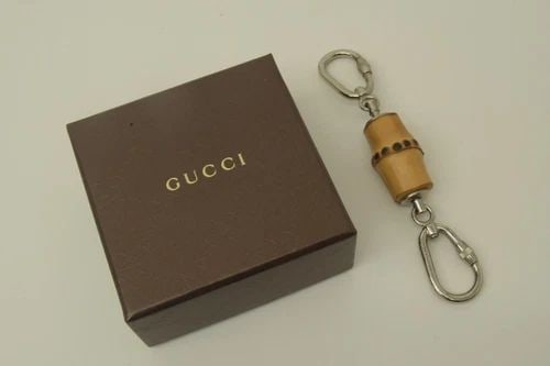 AUTHENTIC GUCCI VINTAGE BAMBOO TOGGLE CHARM KEYCHAIN SP CLIP JEWELRY ACCESSORY (1 of 2)