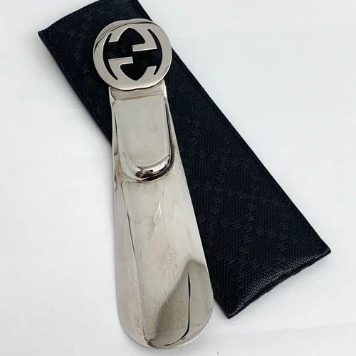 AUTHENTIC GUCCI SHOE HORN COLLECTIBLE GG LOGO SILVER PLATED SP FOOT ACCESSORY (1 of 2)