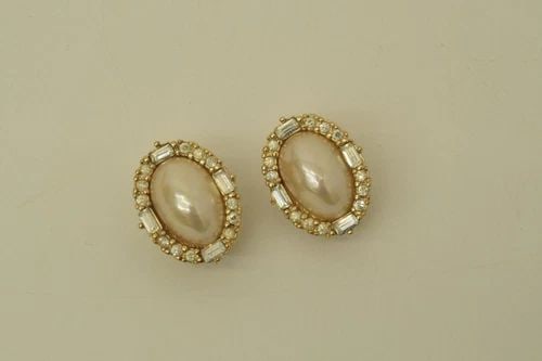 AUTHENTIC CHRISTIAN DIOR CLIP ON EARRINGS FAUX CRYSTAL PEARL RHINESTONE JEWELRY: AUTHENTIC CHRISTIAN DIOR CLIP ON EARRINGS FAUX CRYSTAL PEARL RHINESTONE JEWELRY Authentic Christian Dior Clip On Earrings Faux Crystal Pearl Rhinestone Jewelry Jewelry Accessories Ladies, Womens, Fema