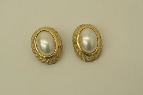 AUTHENTIC CHRISTIAN DIOR CLIP ON ROPE EARRINGS FAUX PEARL GP JEWELRY ACCESSORIES (1 of 2)
