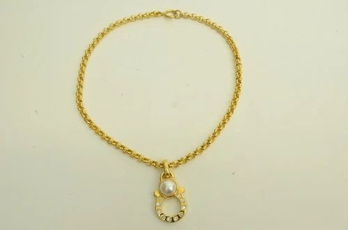AUTHENTIC FERRAGAMO NECKLACE GANCINI CHARM EMBLEM GP PEARL JEWELRY ACCESSORY: AUTHENTIC FERRAGAMO NECKLACE GANCINI CHARM EMBLEM GP PEARL JEWELRY ACCESSORY Authentic Ferragamo Necklace Gancini Charm Emblem GP Pearl Jewelry Accessory AUTHENTIC FERRAGAMO NECKLACE GANCINI CHARM EMB
