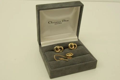 AUTHENTIC CHRISTIAN DIOR CD LOGO LETTERS CUFFLINKS PIN SET GP JEWELRY ACCESSORY (1 of 2)
