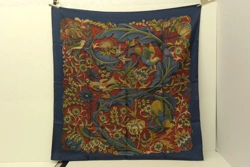 AUTHENTIC FERRAGAMO 100% SILK SCARF 90CM BLUE FEATHER BIRDS RED GOLD FLORAL WRAP: AUTHENTIC FERRAGAMO 100% SILK SCARF 90CM BLUE FEATHER BIRDS RED GOLD FLORAL WRAP Authentic Ferragamo 100% Silk Scarf 90cm Blue Feather Birds Red Gold Floral Wrap AUTHENTIC FERRAGAMO 100% SILK SCARF 90