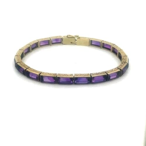 ART DECO AMETHYST GOLD BRACELET 14K YELLOW FLORAL STYLE RECTANGLE LINK: ART DECO AMETHYST GOLD BRACELET 14K YELLOW FLORAL STYLE RECTANGLE LINK This is a lovely Art Deco bracelet, it is crafted from 14k yellow gold featuring long rectangle shape links with floral etching a