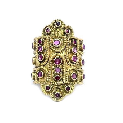 LALAOUNIS RUBY GOLD RING 18K YELLOW FANCY LONG FINGER STYLE GREECE VINTAGE: LALAOUNIS RUBY GOLD RING 18K YELLOW FANCY LONG FINGER STYLE GREECE VINTAGE The Ilias Lalaounis gold ring is a stunning piece of fine jewelry crafted with 18k yellow gold and decorated with beautiful r