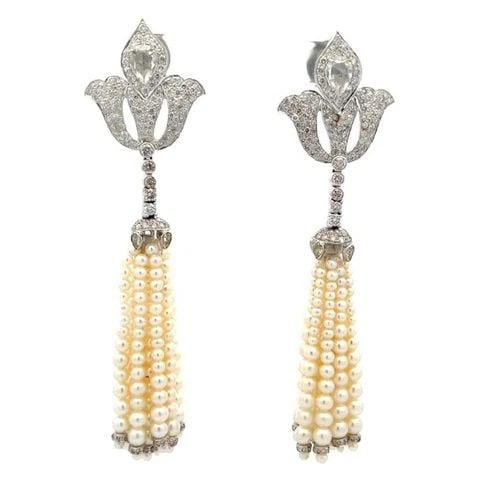 DIAMOND FLOWER PEARLS EARRINGS 18K WHITE GOLD TULIP DROP: DIAMOND FLOWER PEARLS EARRINGS 18K WHITE GOLD TULIP DROP This is a gorgeous vintage pair of earrings, they are crafted from 18k white gold featuring a tulip flower top decorated with sparkling diamond