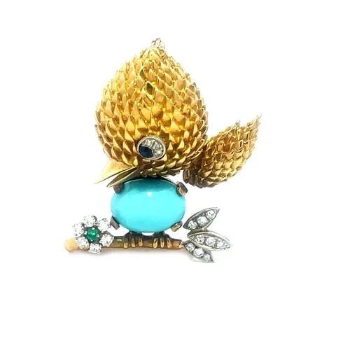 DIAMOND GOLD BIRD BROOCH 18K TWO TONE GEMSTONE TEXTURED FLORAL VINTAGE: DIAMOND GOLD BIRD BROOCH 18K TWO TONE GEMSTONE TEXTURED FLORAL VINTAGE This adorable bird brook is a charming piece of vintage jewelry featuring a large head bird designed with life like feathers and 