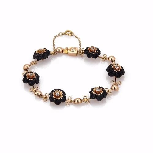 VICTORIAN OLD MINE CUT DIAMOND 16K ROSE GOLD 6 FLOWERS BRACELET: VICTORIAN OLD MINE CUT DIAMOND 16K ROSE GOLD 6 FLOWERS BRACELET Victorian Old Mine Cut Diamond Carved Wood 16k Rose Gold 6 Rose Charm Fancy Bracelet This is a lovely Victorian bracelet, well crafted f