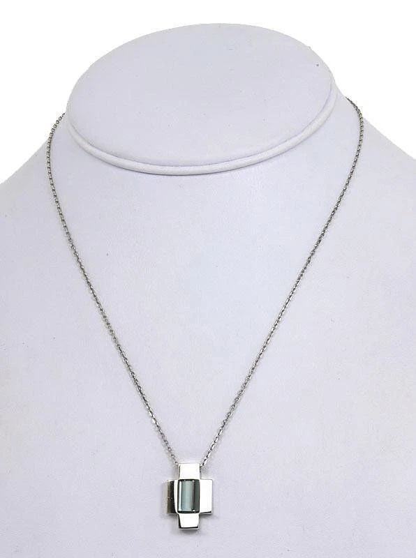 GUCCI TOPAZ GOLD PENDANT 18K WHITE CROSS W/CHAIN: Gucci 2.50ct Blue Topaz 18k White Gold Fancy Cross Pendant Necklace Description This is an authentic blue topaz Cross pendant with chain from Gucci. The piece is well crafted in 18k white gold with a 