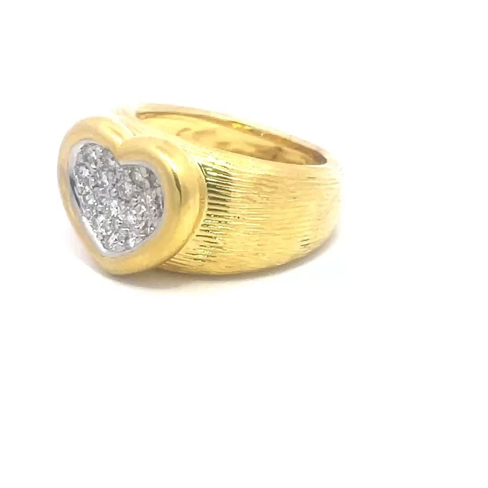 LAVIN NY DIAMOND GOLD RING 18K TWO TONE PAVE SET HEART GROOVED STYLE: This lovely diamond gold ring is by Lavin NY, it is a stunning piece of fine jewelry featuring pave set diamonds on white gold in a yellow gold heart shaped frame with wide dome shape shanks showcasin