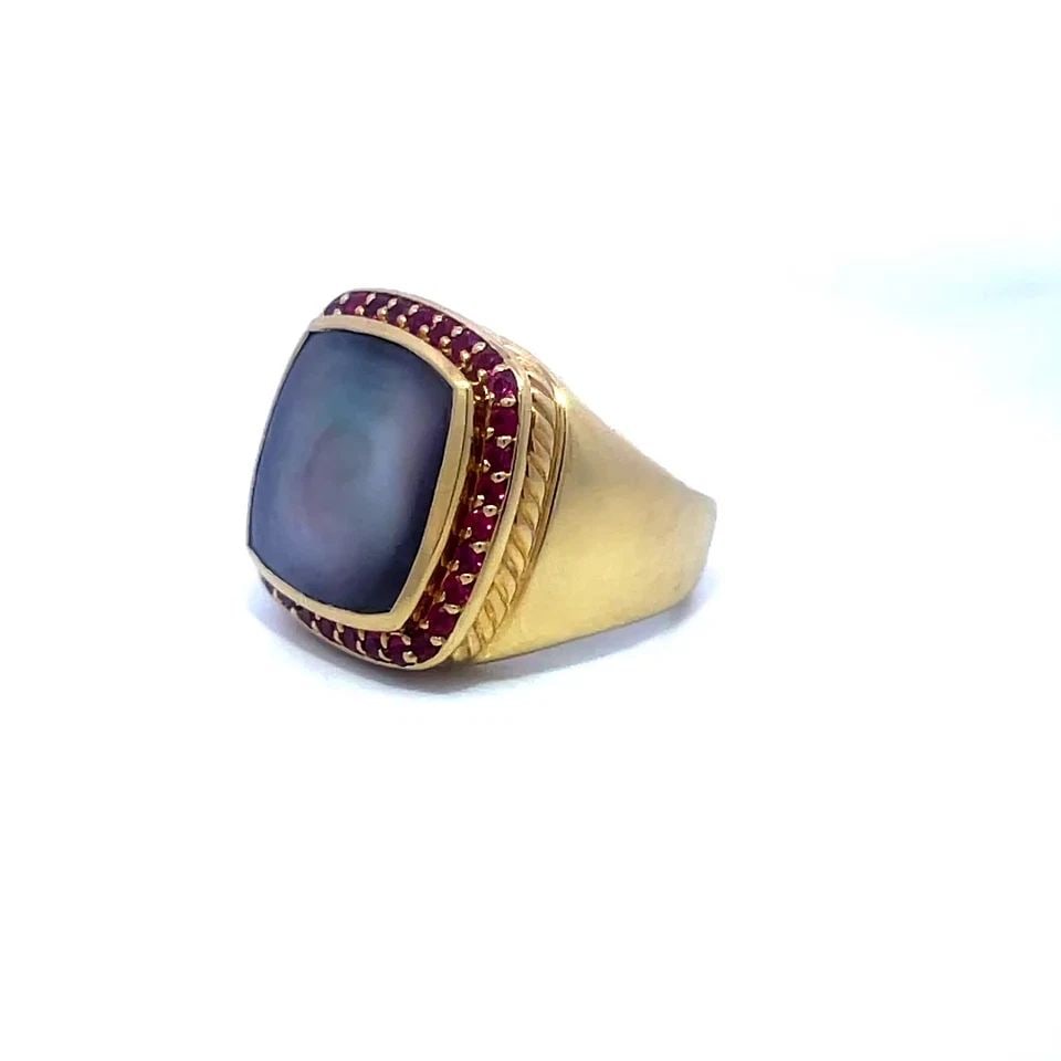 DAVID YURMAN ALBION GOLD RING 18K YELLOW MOTHER OF PEARL & GEMSTONE: DAVID YURMAN ALBION GOLD RING 18K YELLOW MOTHER OF PEARL & GEMSTONE The David Yurman Albion Gold Ring is a stunning piece of fine jewelry featuring a square/cushion-shaped top, crafted in 18k yellow g