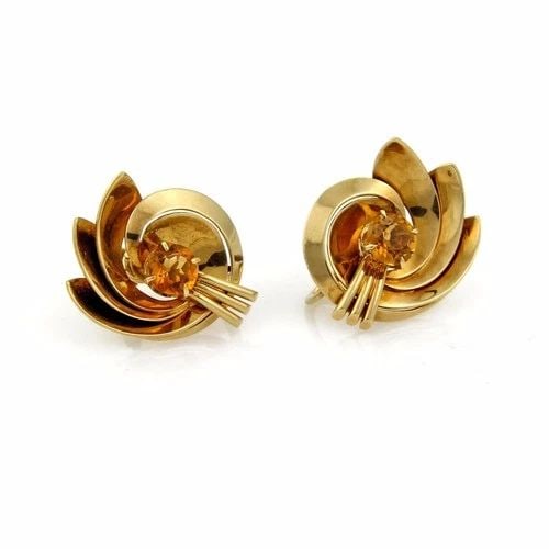 TIFFANY & CO. GOLD EARRINGS CITRINE 14K YELLOW FLORAL SCREW BACK VINTAGE: TIFFANY & CO. GOLD EARRINGS CITRINE 14K YELLOW FLORAL SCREW BACK VINTAGE These beautiful pair of vintage earrings are by Tiffany & Co. crafted from 14k yellow gold with a polished finish featuring a f