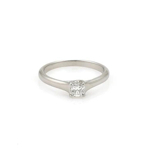 TIFFANY & CO. ENGAGEMENT RING LUCIDA SOLITAIRE DIAMOND PLATINUM: TIFFANY & CO. ENGAGEMENT RING LUCIDA SOLITAIRE DIAMOND PLATINUM Tiffany & Co. Lucida 0.26ct Solitaire Diamond Platinum Engagement Ring Description An authentic and elite Tiffany & Co. creation of inco