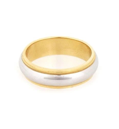 TIFFANY & CO. WEDDING BAND PLATINUM 18K GOLD MILGRAIN BORDER RING SIZE 9.5: TIFFANY & CO. WEDDING BAND PLATINUM 18K GOLD MILGRAIN BORDER RING SIZE 9.5 Tiffany & Co. Platinum 18k Gold Milgrain Border 6mm Band Ring Size 9.5 Description This elegant authentic wedding band ring i