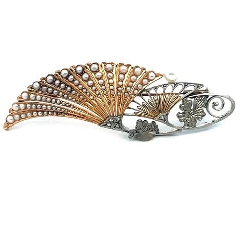 ART NOUVEAU PEARLS GOLD BROOCH DIAMOND 18K & 12K ROSE WHITE FLORAL STYLE: ART NOUVEAU PEARLS GOLD BROOCH DIAMOND 18K & 12K ROSE WHITE FLORAL STYLE This is a beautiful Art Nouveau brooch featuring pearls and diamonds on a wide curved fan shaped floral style. The brooch is ma