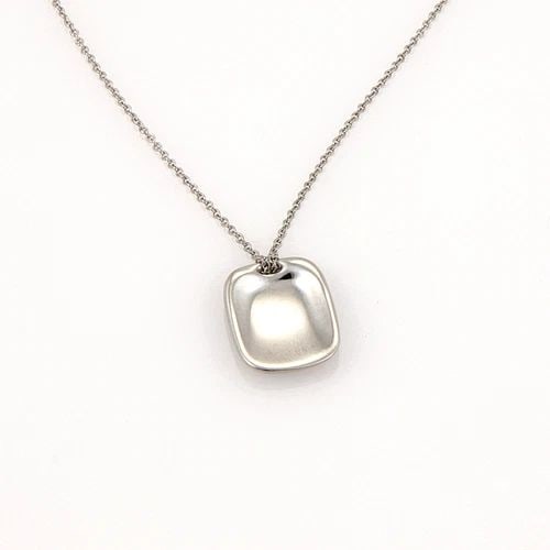 TIFFANY & CO. PERETTI PLATINUM NECKLACE ID TAG PENDANT: TIFFANY & CO. PERETTI PLATINUM NECKLACE ID TAG PENDANT The Tiffany & Co. Peretti Platinum Necklace with an ID Tag Pendant is a luxurious and elegant piece of fine jewelry. Made of high-quality 950 pla
