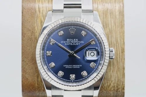 ROLEX DATEJUST STAINLESS OYSTER 36MM BLUE DIAMOND DIAL WATCH 126234 BOX PAPERS: ROLEX DATEJUST STAINLESS OYSTER 36MM BLUE DIAMOND DIAL WATCH 126234 BOX PAPERS Description Rolex Datejust Stainless Jubilee 36mm Blue Diamond Dial Watch 126234 Box Papers The watch has been used previ