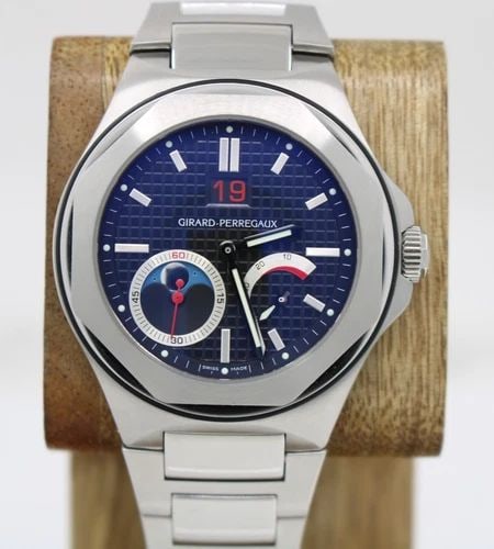 GIRARD PERREGAUX LAUREATO EVO3 42MM BLUE DATE MOONPHASE DIAL WATCH W/ BOX 80185 (1 of 2)