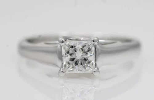 TOLKOWSKY 14K WHITE GOLD GSI 0.70 CT PRINCESS CUT NATURAL DIAMOND RING SIZE 6: TOLKOWSKY 14K WHITE GOLD GSI 0.70 CT PRINCESS CUT NATURAL DIAMOND RING SIZE 6 TOLKOWSKY 14K WHITE GOLD GSI 0.70 CT PRINCESS CUT NATURAL DIAMOND RING SIZE 6 Description Tolkowsky 14K White Gold GSI 0.7