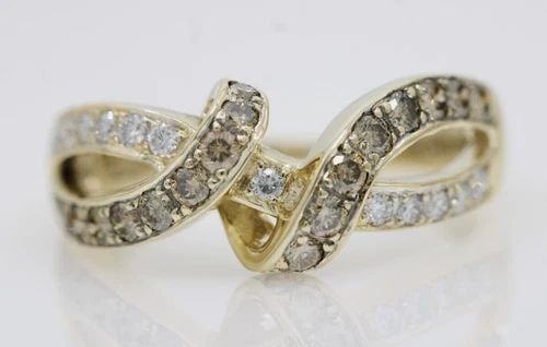LEVIAN 14K YELLOW GOLD 0.75 TCW CHOCOLATE & WHITE DIAMOND CROSSOVER RING SIZE 9: LEVIAN 14K YELLOW GOLD 0.75 TCW CHOCOLATE & WHITE DIAMOND CROSSOVER RING SIZE 9 LEVIAN 14K YELLOW GOLD 0.75 TCW CHOCOLATE & WHITE DIAMOND CROSSOVER RING SIZE 9 Description LeVian 14K Yellow Gold 0.75 