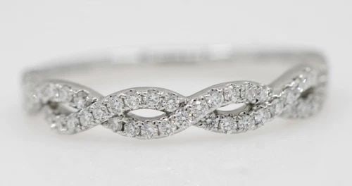 THE LEO LEGACY 14K WHITE GOLD 1/3 TCW LAB-GROWN DIAMOND WEDDING BAND SIZE 7.5: THE LEO LEGACY 14K WHITE GOLD 1/3 TCW LAB-GROWN DIAMOND WEDDING BAND SIZE 7.5 Description THE LEO Legacy 14K White Gold 1/3 TCW Lab-Grown Diamond Wedding Band Ring is in good condition. May show signs