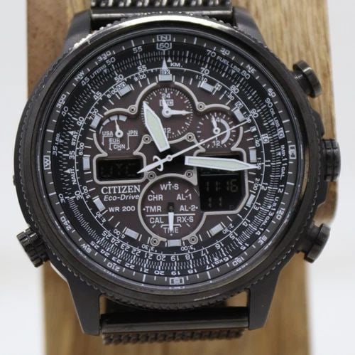CITIZEN NAVIHAWK A.T ECO-DRIVE 46MM BLACK CHRONO WATCH JY8035-04E: CITIZEN NAVIHAWK A.T ECO-DRIVE 46MM BLACK CHRONO WATCH JY8035-04E Description Citizen Navihawk A.T Eco-Drive 46mm Black Chrono Watch JY8035-04E The watch has been used previously. The watch may have s