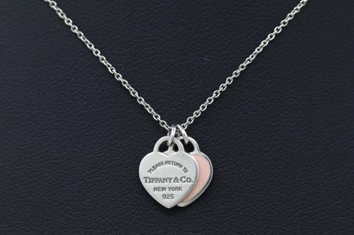 TIFFANY & CO. RETURN TO TIFFANY PINK ENAMEL MINI DOUBLE HEART NECKLACE W/ BOX (1 of 2)