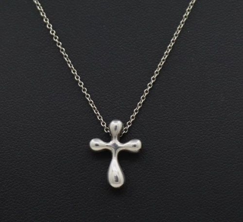 TIFFANY & CO. ELSA PERETTI STERLING SILVER SMALL CROSS PENDANT NECKLACE 16" (1 of 2)