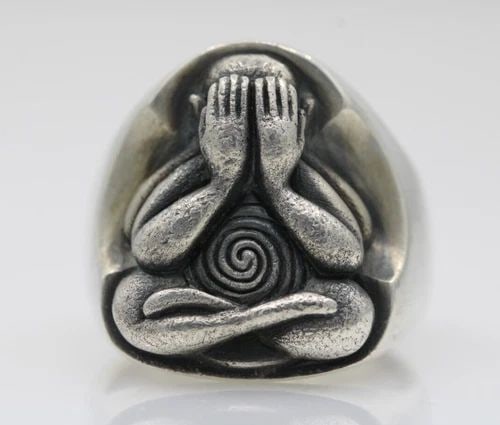 PHRA PIDTA STERLING SILVER TALISMAN THAI BUDDHA RING SIZE 8 - 20.1 GRAMS (1 of 2)