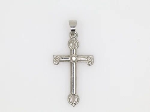 PLATINUM PT 900 DIAMOND CROSS PENDANT 1" ~ 1.1 GR (1 of 2)