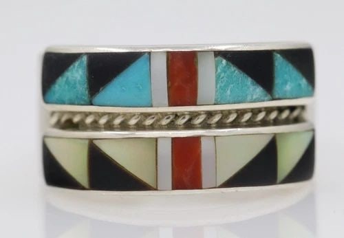 ANDREW DEWA ZUNI STERLING SILVER INLAY OF TURQUOISE, CORAL & ONYX RING SIZE 7: ANDREW DEWA ZUNI STERLING SILVER INLAY OF TURQUOISE, CORAL & ONYX RING SIZE 7 Description Andrew Dewa Zuni Sterling Silver Inlay of Turquoise, Coral & Onyx Ring Ring is in good condition. May show sig