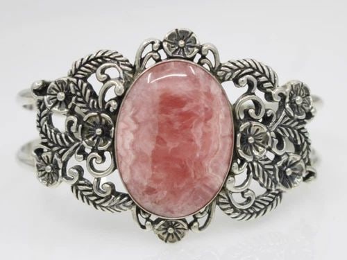 CAROLYN POLLACK STERLING SILVER .925 PINK RHODOCHROSITE CUFF BRACELET 6": CAROLYN POLLACK STERLING SILVER .925 PINK RHODOCHROSITE CUFF BRACELET 6" Description Carolyn Pollack Sterling Silver Pink Rhodochrosite Cuff Bracelet 6" Bracelet is in good condition. May show signs o