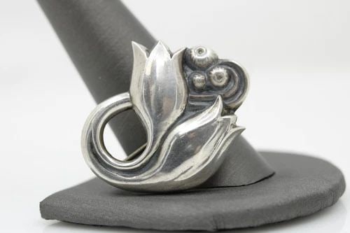 GEORG JENSEN STERLING SILVER .925 TULIP PIN BROOCH 100A (1 of 2)