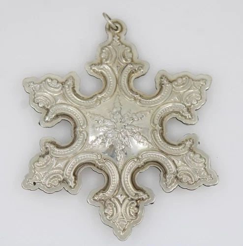 2005 WALLACE SILVER GRANDE BAROQUE SNOWFLAKE ORNAMENT 19.2 GRAMS (1 of 2)