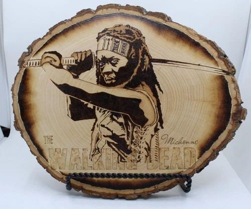 THE WALKING DEAD MICHONNE, DECORATIVE BURNED WOOD HANDMADE ART PIECE W/ STAND (1 of 2)